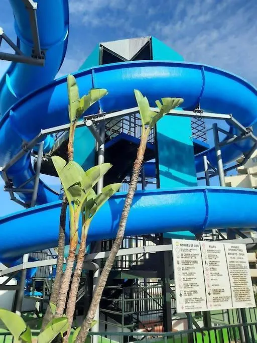 360° Seaview Benalbeach Apartment 贝纳尔马德纳